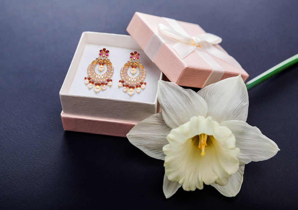 Pearl Jewellery - The perfect gift for women
