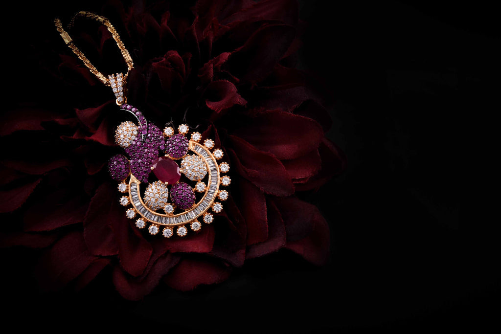 Classic Diamond Jewellery – How to BuildyourWardrobe?