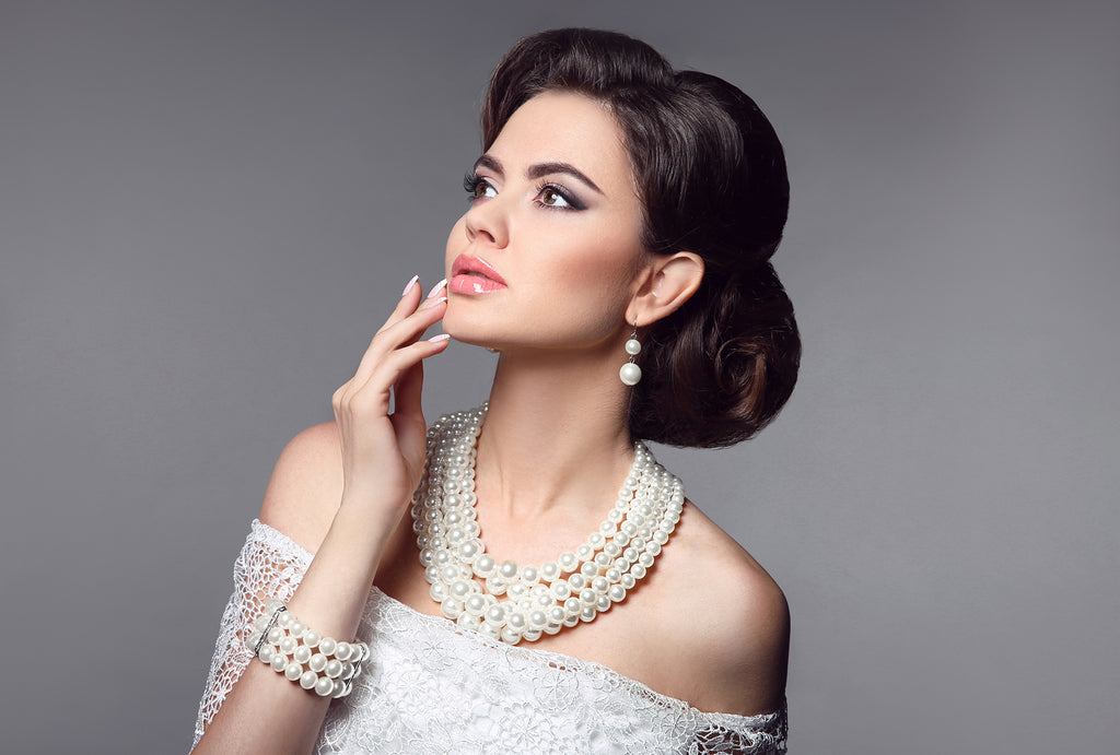Pearl Jewellery – Wear it the Modern Way!