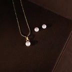 Classic Freshwater Pearl Pendant & Stud Earrings Set