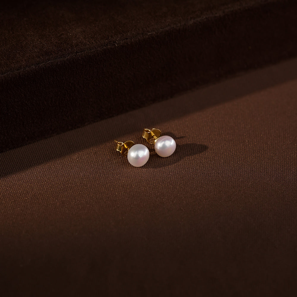 Classic Freshwater Pearl Pendant & Stud Earrings Set