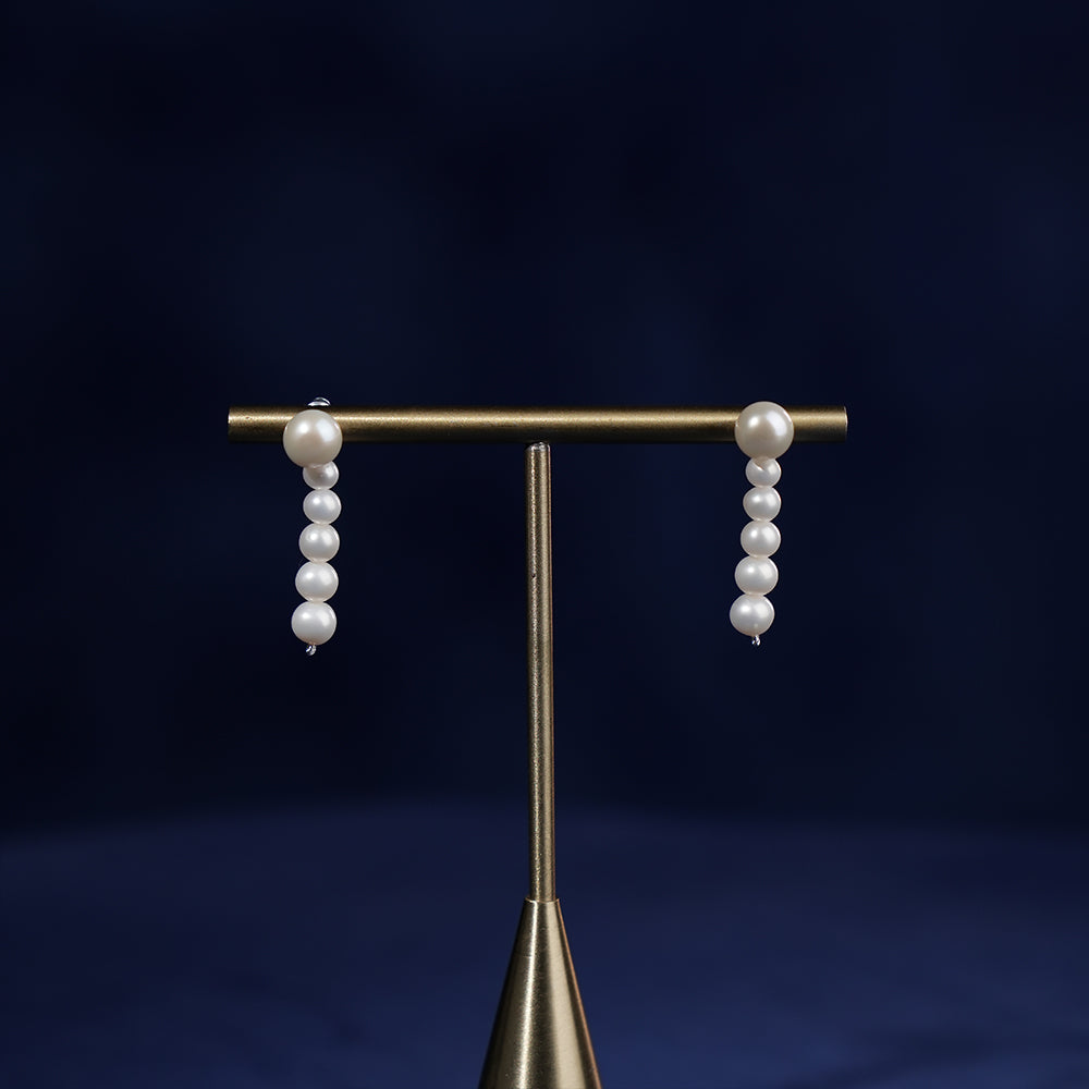 Classic Freshwater Pearl Necklace & Drop Earrings Set