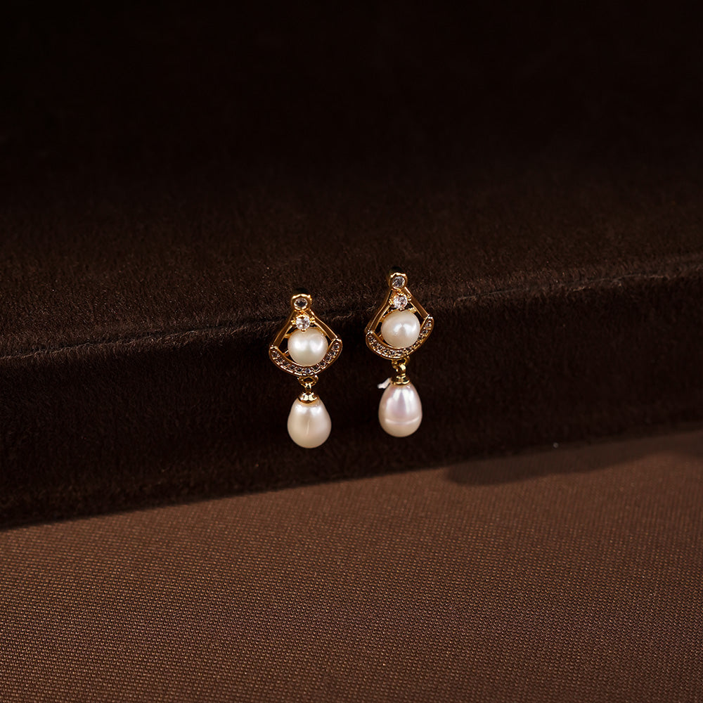 Celestial Pearl Drop Pendant & Earrings Set