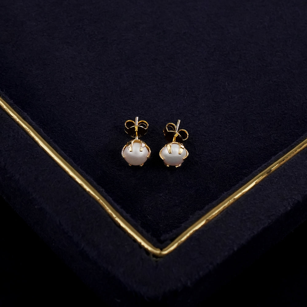 Classic Freshwater Pearl Necklace Set with Pearl Pendant, Matching Earrings & Pearl Bracelet | Timeless Elegant Jewellery Combo Offer