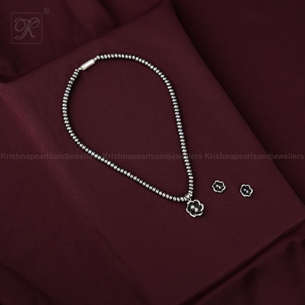 Midnight Bloom Pearl Jewelry Set Freshwater | Krishna Pearls and Jewellers